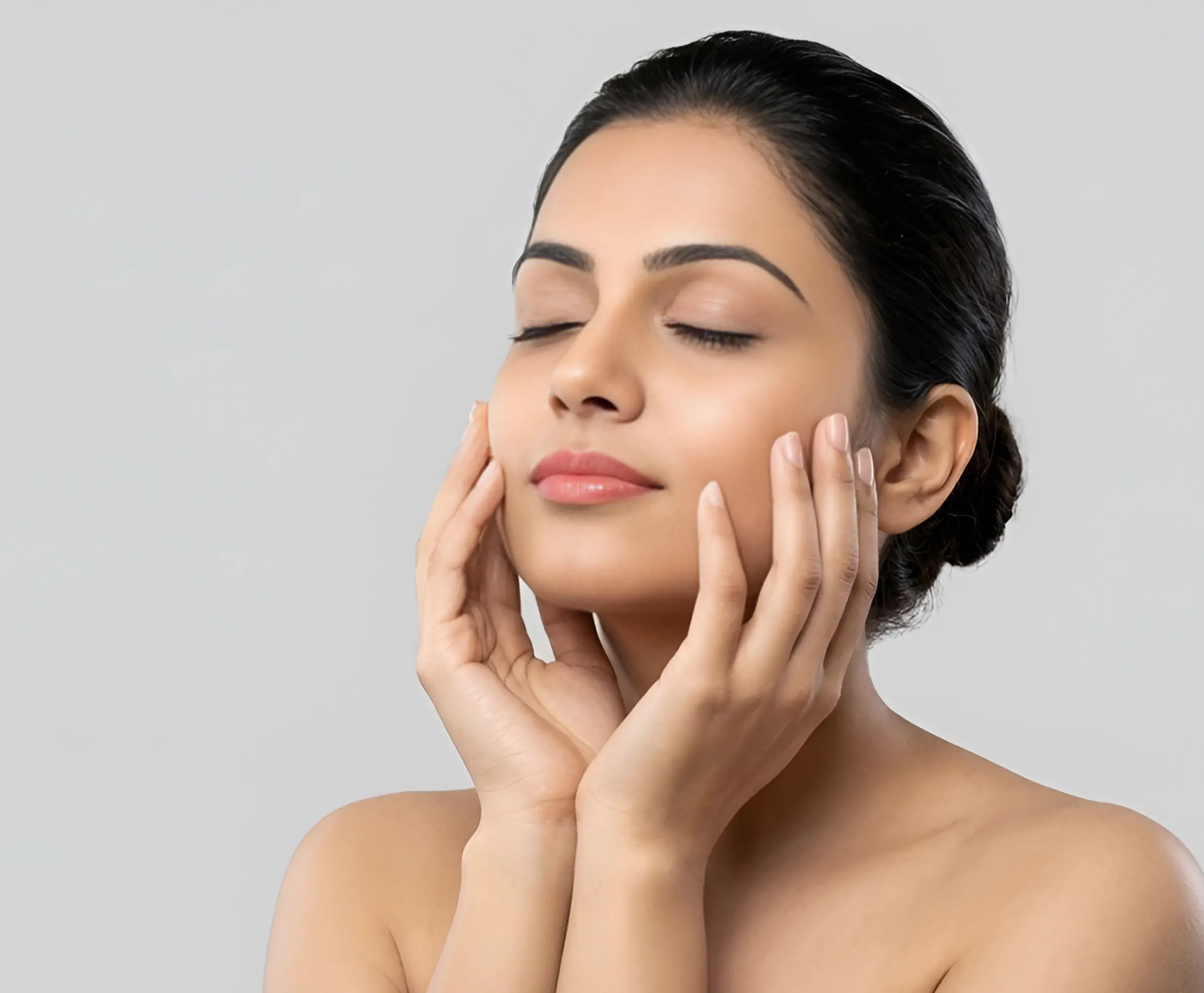 Skin Brightening Treatment in Kochi, Kozhikode, Bangalore, Thrissur, Kannur, Thiruvalla, Thiruvananthapuram & Chennai